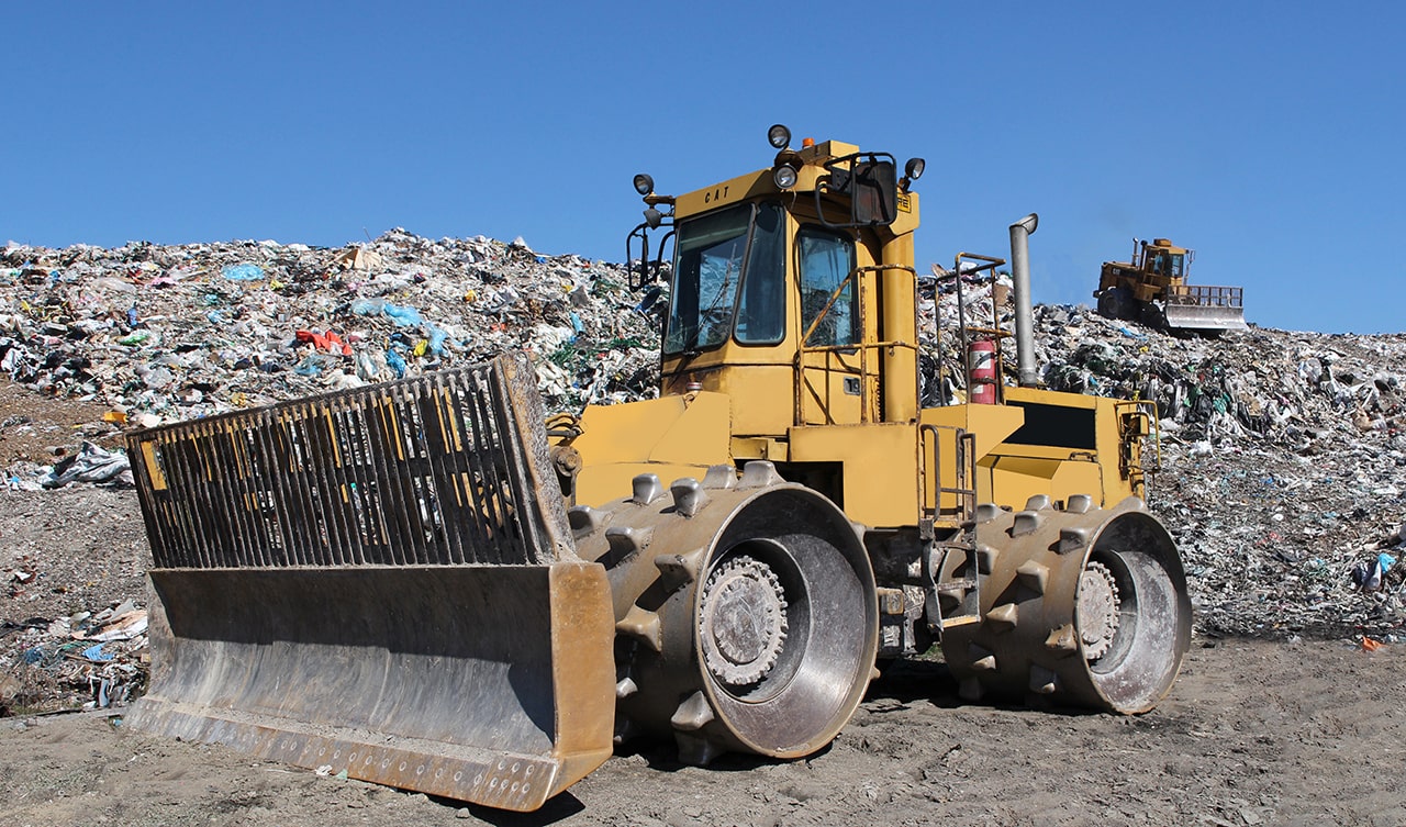 Landfill for dry materials